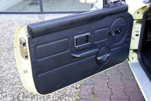 Image 32/50 de MG MGB (1977)