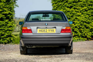 Image 8/50 of BMW 325i (1991)