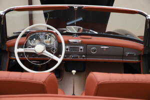Imagen 25/35 de Mercedes-Benz 190 SL (1961)