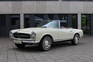 Imagen 23/50 de Mercedes-Benz 230 SL (1965)