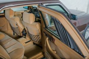 Image 16/20 of Mercedes-Benz 500 SEL (1982)