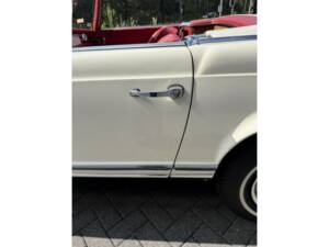 Immagine 27/50 di Mercedes-Benz 280 SL (1968)