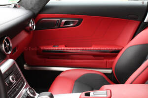 Imagen 21/36 de Mercedes-Benz SLS AMG Roadster (2012)