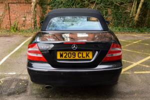 Image 15/46 de Mercedes-Benz CLK 500 (2004)