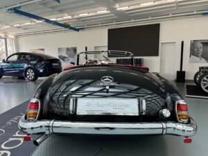 Image 6/38 de Mercedes-Benz 190 SL (1957)