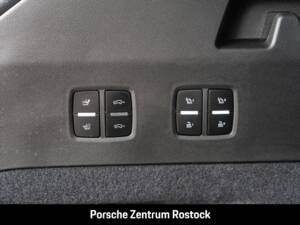 Imagen 16/35 de Porsche Cayenne Turbo E-Hybrid (1900)