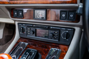 Image 29/38 de Jaguar XJS 4.0 (1995)