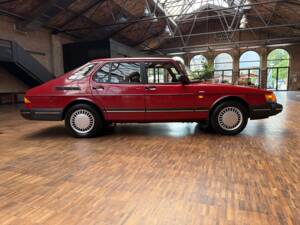 Image 8/42 of Saab 900 2.0i 16V (1991)