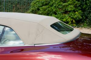 Image 13/50 of Jaguar XK (2011)