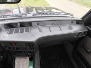 Image 10/22 of BMW 323i (1982)