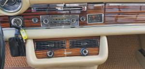 Bild 23/50 von Mercedes-Benz 280 SE 3,5 (1971)