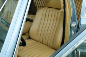 Bild 33/50 von Mercedes-Benz 420 SE (1988)