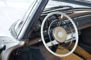Afbeelding 19/50 van Mercedes-Benz 300 SE (1963)