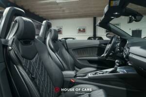 Image 19/25 of Audi TT 45 TFSI Quattro (2019)