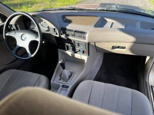Imagen 30/100 de BMW 518i (1991)