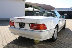 Imagen 4/22 de Mercedes-Benz 500 SL (1993)