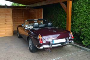 Image 52/55 of MG MGB (1969)