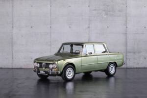 Image 1/49 of Alfa Romeo Giulia Super 1.3 (1973)
