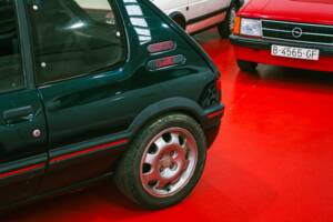 Image 11/33 of Peugeot 205 GTi 1.9 (1993)