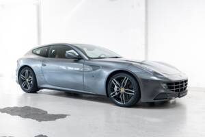 Image 3/47 of Ferrari FF (2015)