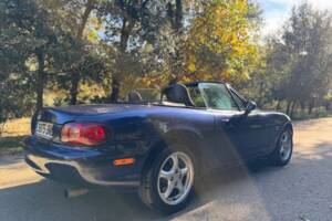 Imagen 36/43 de Mazda MX-5 1.8 (2001)