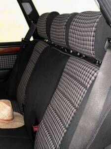 Afbeelding 13/74 van Mercedes-Benz 220 TE (1993)