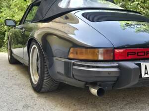 Afbeelding 33/34 van Porsche 911 Carrera 3.2 (1984)