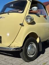 Image 21/31 of BMW Isetta 250 (1959)