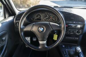 Bild 47/50 von BMW 318is "Class II" (1994)