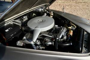 Bild 33/50 von Jaguar Mk II 3.4 (1966)