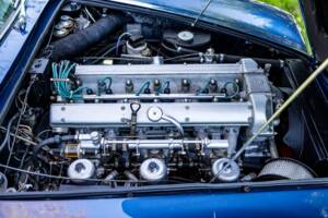 Image 46/62 of Aston Martin DB 6 (1967)