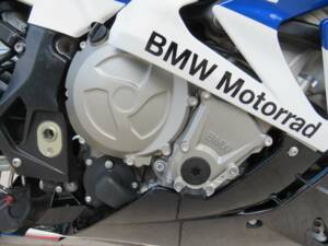 Image 20/47 de BMW S 1000RR 'TYCO' BSB Race Replica (2017)