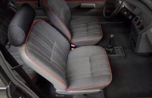 Imagen 15/28 de Peugeot 205 GTi 1.9 (1991)