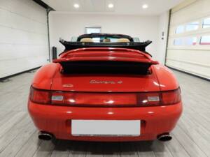 Afbeelding 2/10 van Porsche 911 Carrera 4 (1995)