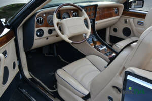 Image 29/50 of Bentley Azure (1997)