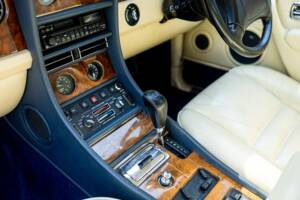 Image 36/50 of Bentley Continental R (1997)