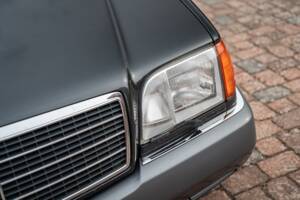 Image 4/54 of Mercedes-Benz 500 SEL (1992)