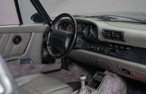 Image 30/33 de Porsche 911 Turbo 3.3 (1991)