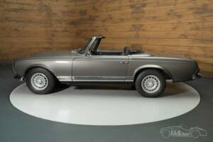 Afbeelding 6/8 van Mercedes-Benz 280 SL (1968)