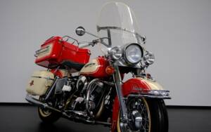 Image 18/75 of Harley-Davidson FL Panhead (1965)
