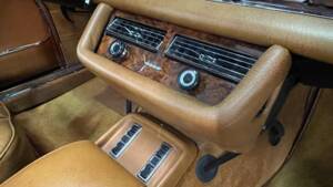 Image 23/26 de Mercedes-Benz 280 SE (1970)