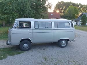Afbeelding 26/46 van Volkswagen T2b Kombi (1979)