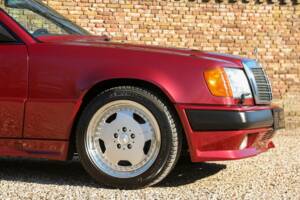 Bild 26/50 von Mercedes-Benz 300 CE-24 3.4 AMG (1993)
