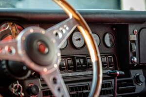 Bild 30/50 von Jaguar E-Type V12 (2+2) (1971)