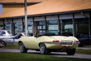 Image 35/35 de Jaguar E-Type (1967)