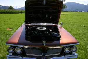 Image 17/20 of Imperial Crown Sedan (1962)