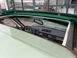 Image 46/80 of Peugeot 504 TI (1976)