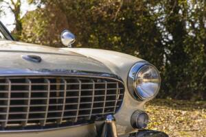 Image 13/50 of Volvo P 1800 (1962)