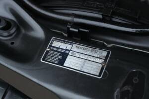 Bild 39/50 von Mercedes-Benz 400 SE (1991)
