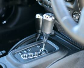 Image 34/50 de Jeep Wrangler Sahara 4.0L (2014)